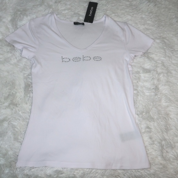 Bebe V Neck Crystal Logo Tee White Short Sleeve NWT - Picture 1 of 7